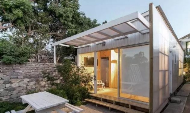 为什么PC阳光板可以在短时间内成为“霸主”？主要原因是什么？