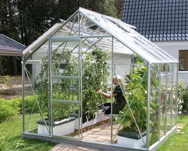 不同厚度的透明阳光板在应用领域上有何不同？真相大白